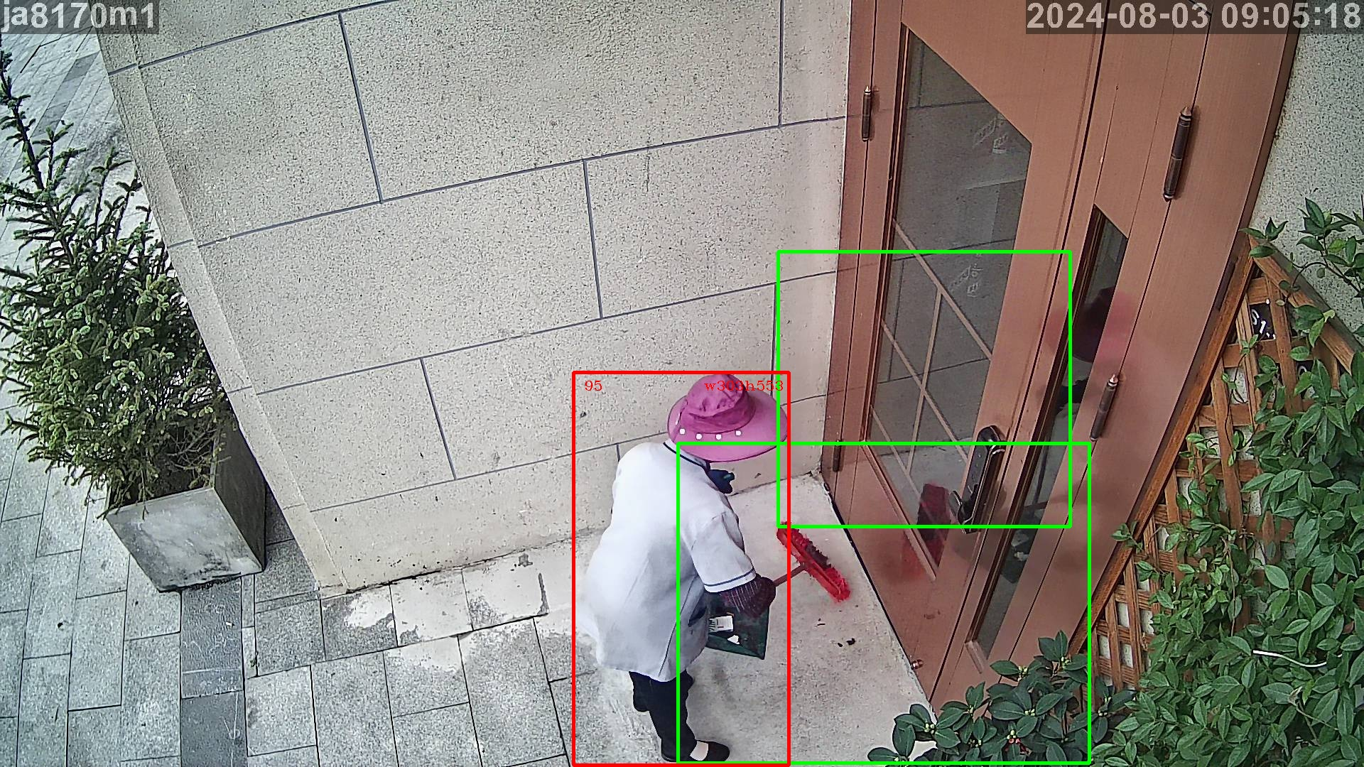 您还在为店铺已经安装了监控,依然担心被盗问题而困扰吗？